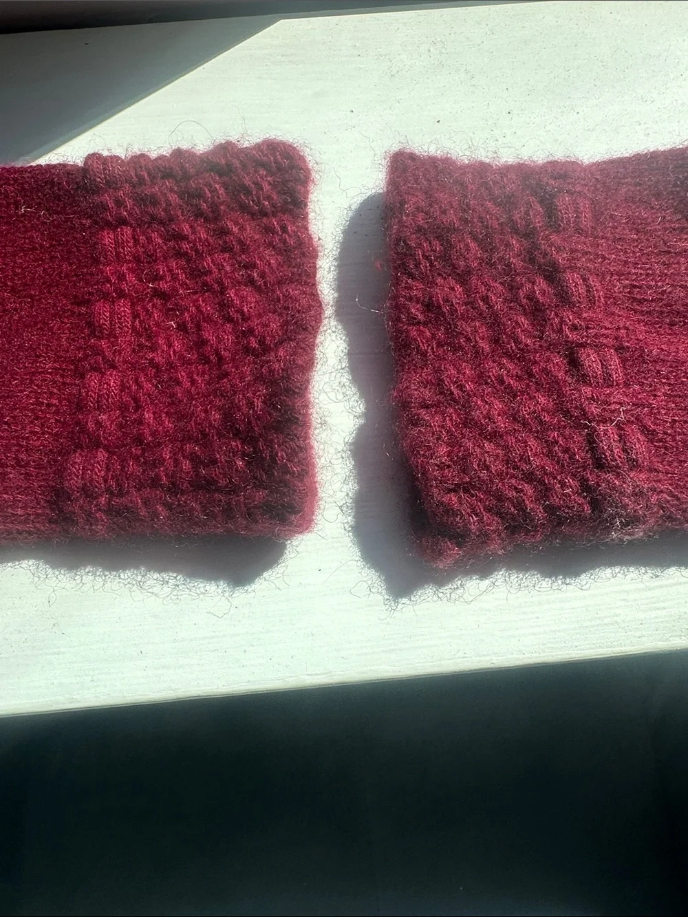 Cole Haan Women's Burgundy Knit Gloves